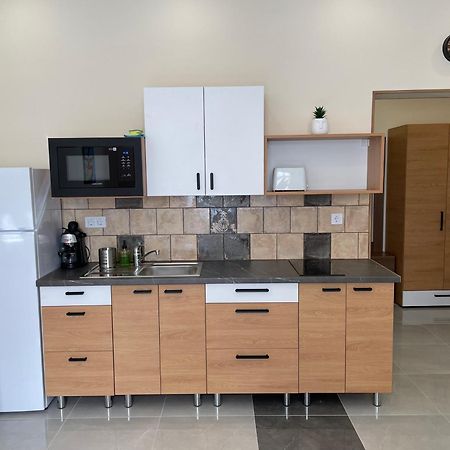 Kovács Apartmanház Kiskunhalas Habitación foto