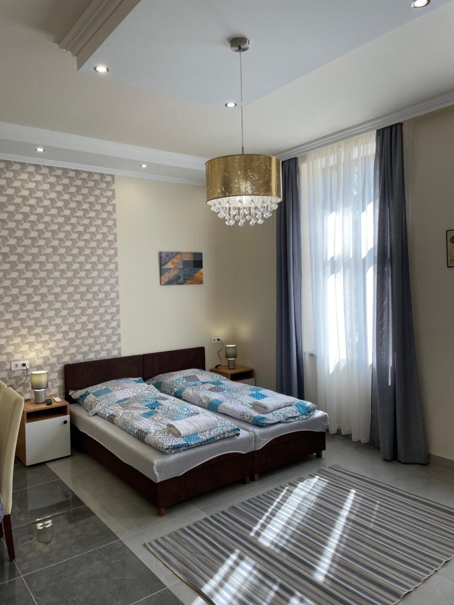 Kovács Apartmanház Kiskunhalas Habitación foto