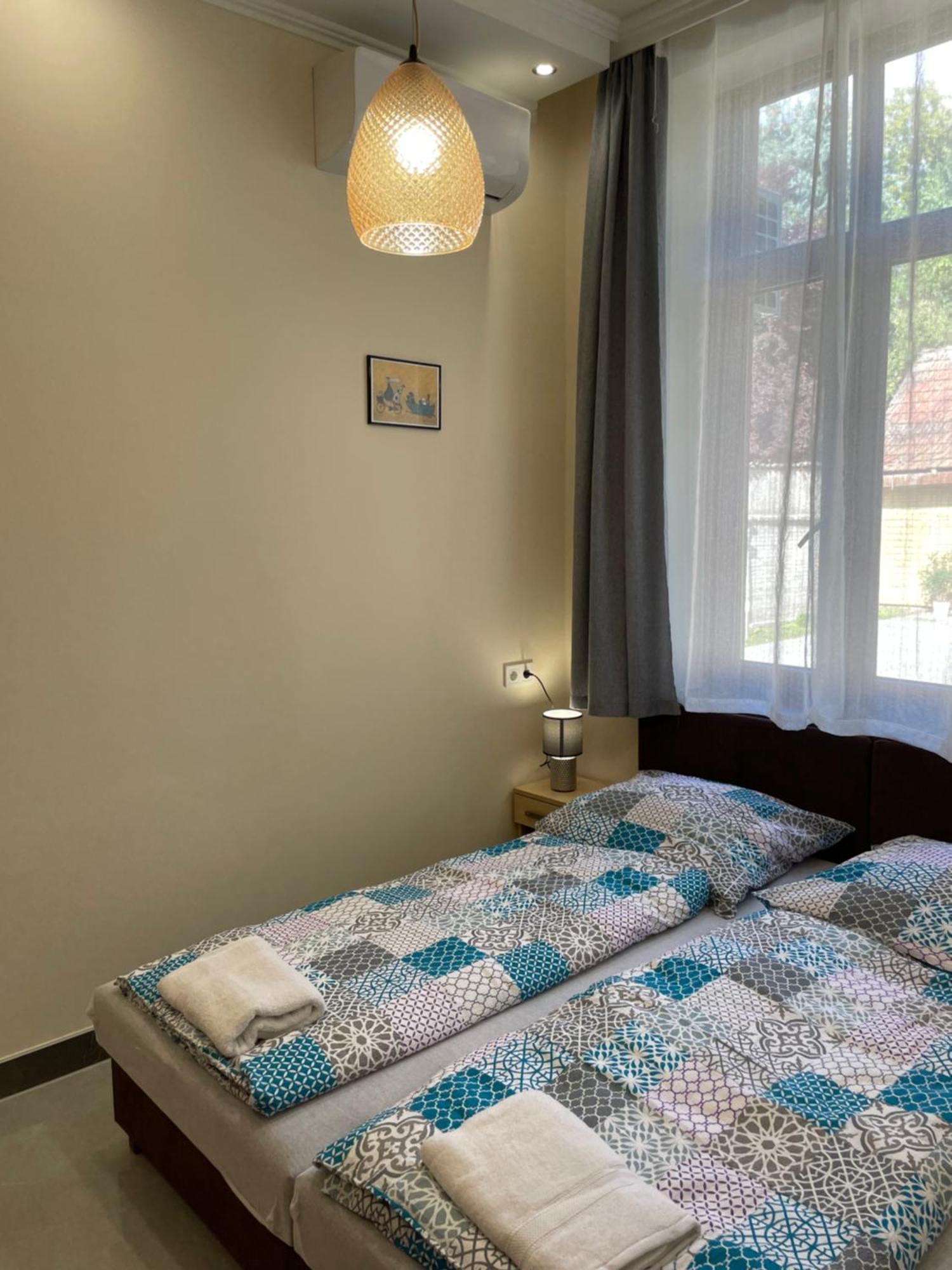 Kovács Apartmanház Kiskunhalas Habitación foto