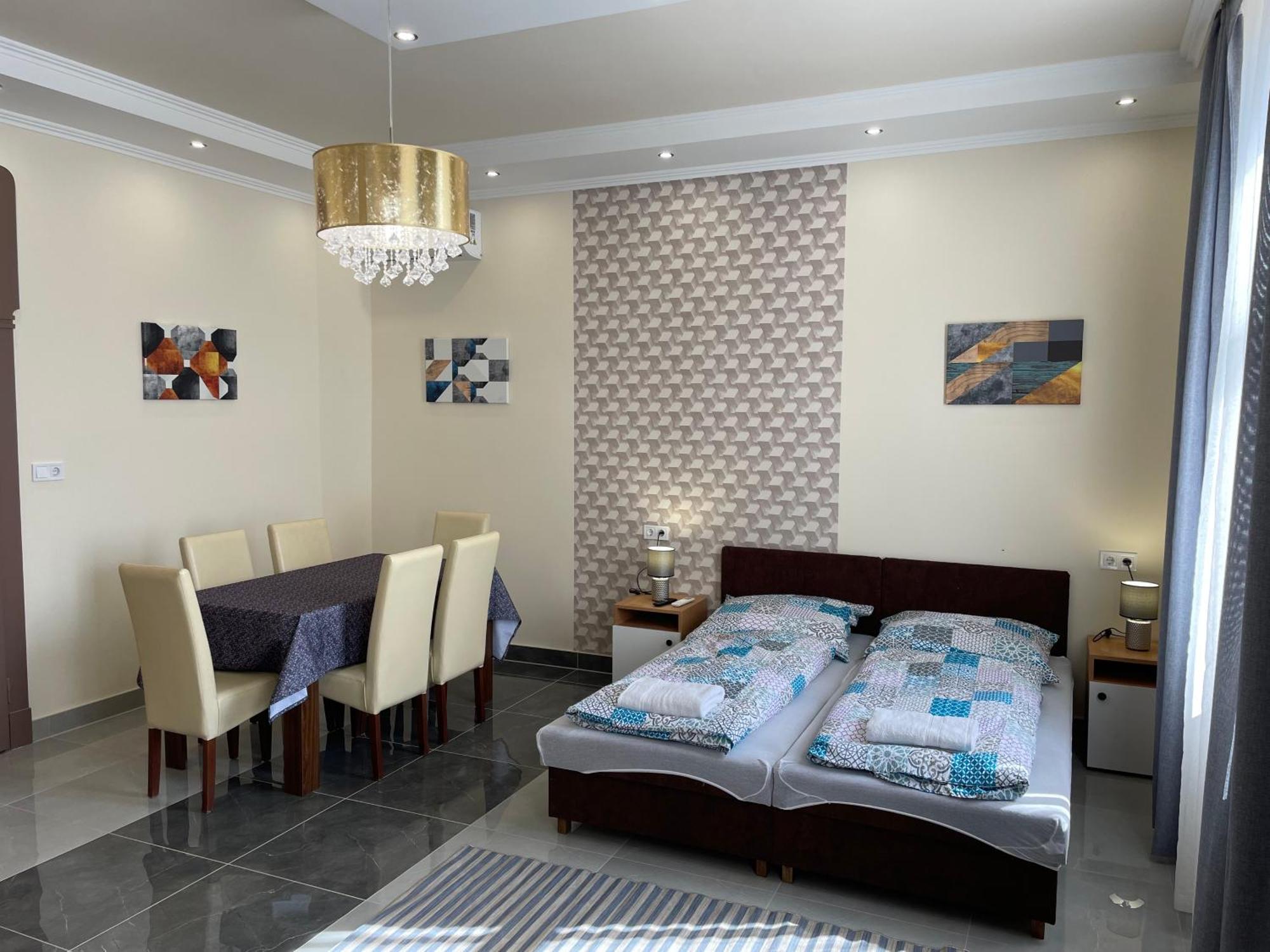 Kovács Apartmanház Kiskunhalas Habitación foto