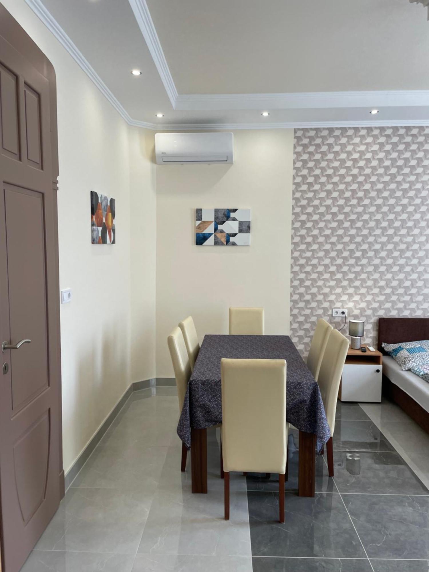 Kovács Apartmanház Kiskunhalas Habitación foto