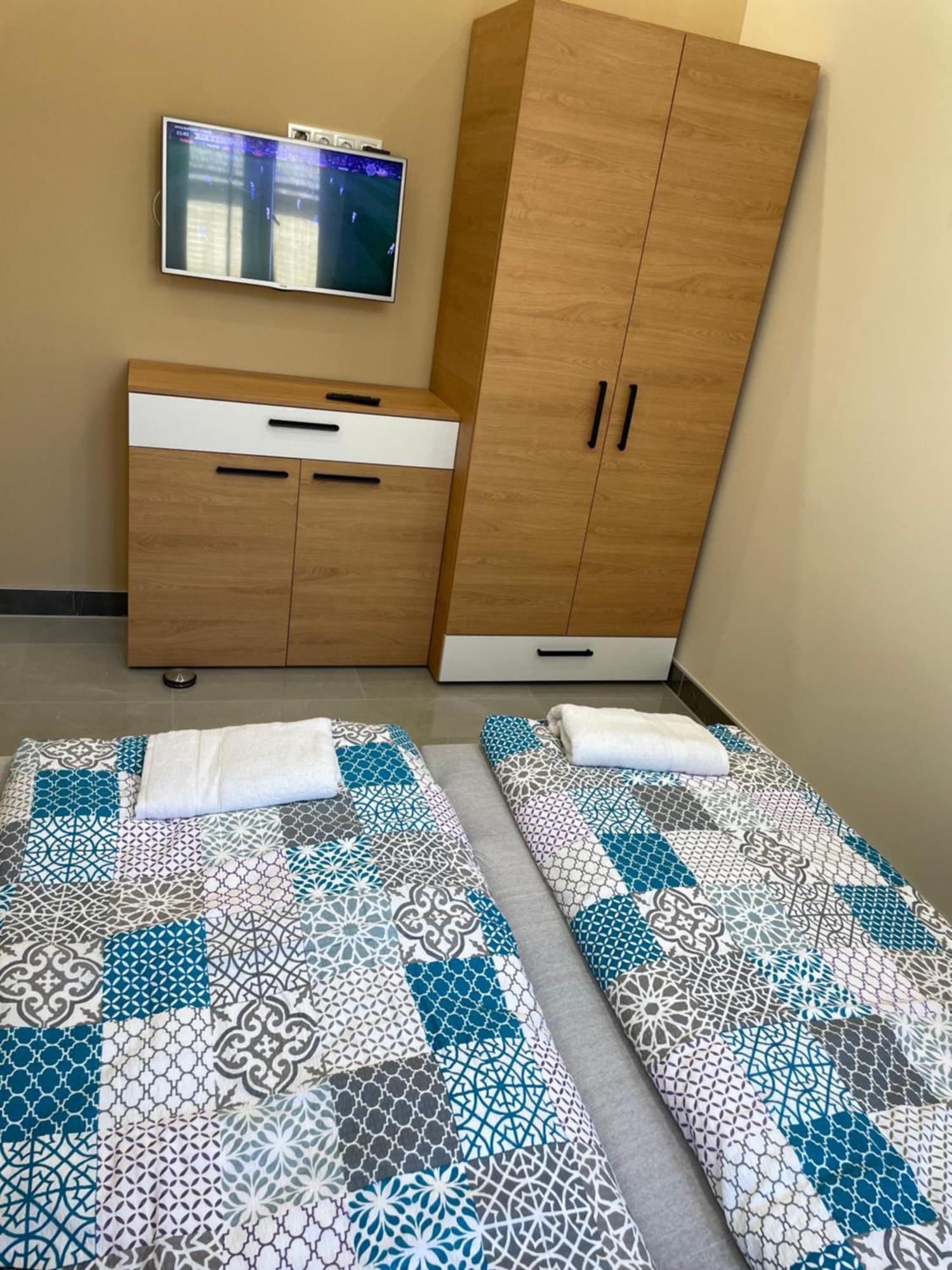 Kovács Apartmanház Kiskunhalas Habitación foto