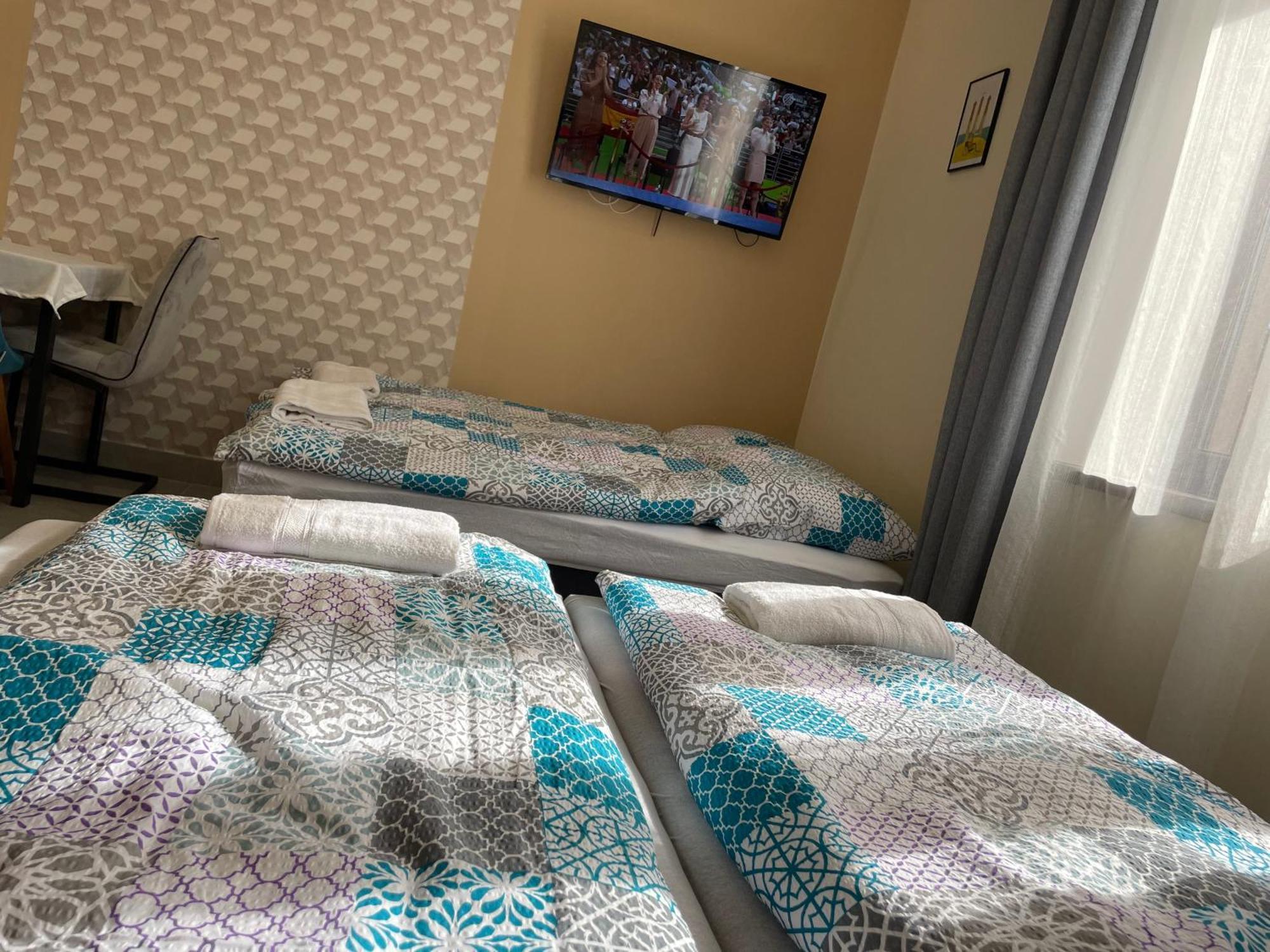 Kovács Apartmanház Kiskunhalas Habitación foto